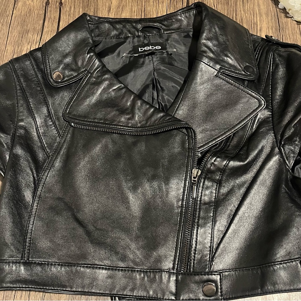BEBE Cropped  Sleek Black Leather Jacket Vest Cap Sleeve